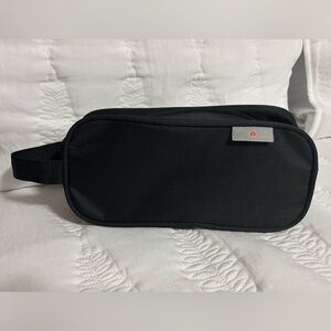 NWOT Tag Black Toiletry Bag